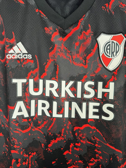 Écusson CARP de River Plate, logo adidas et sponsor Turkish Airlines, maillot extérieur 2021-2022