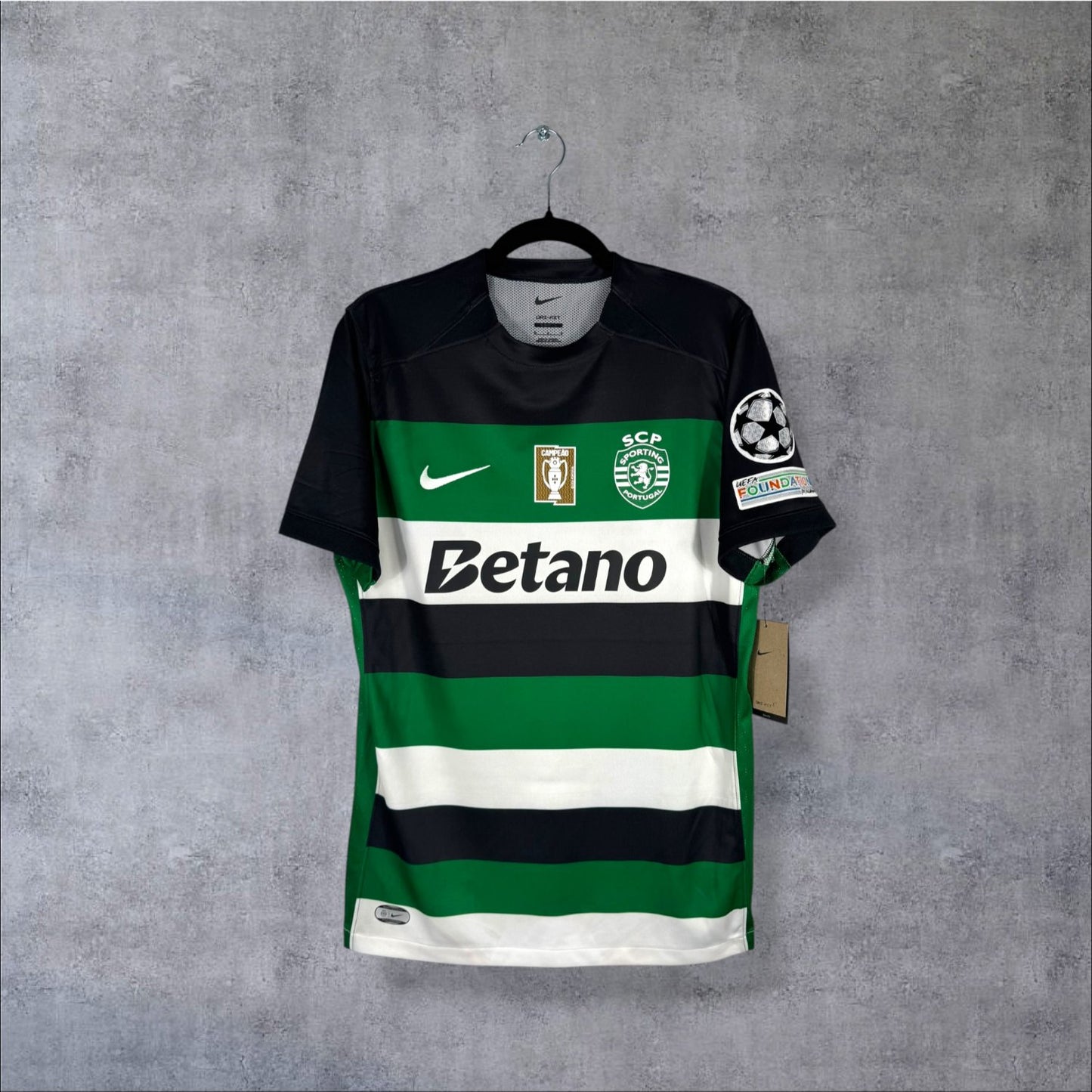 Maillot authentique Sporting CP 2024-2025 Domicile Nike vue de face