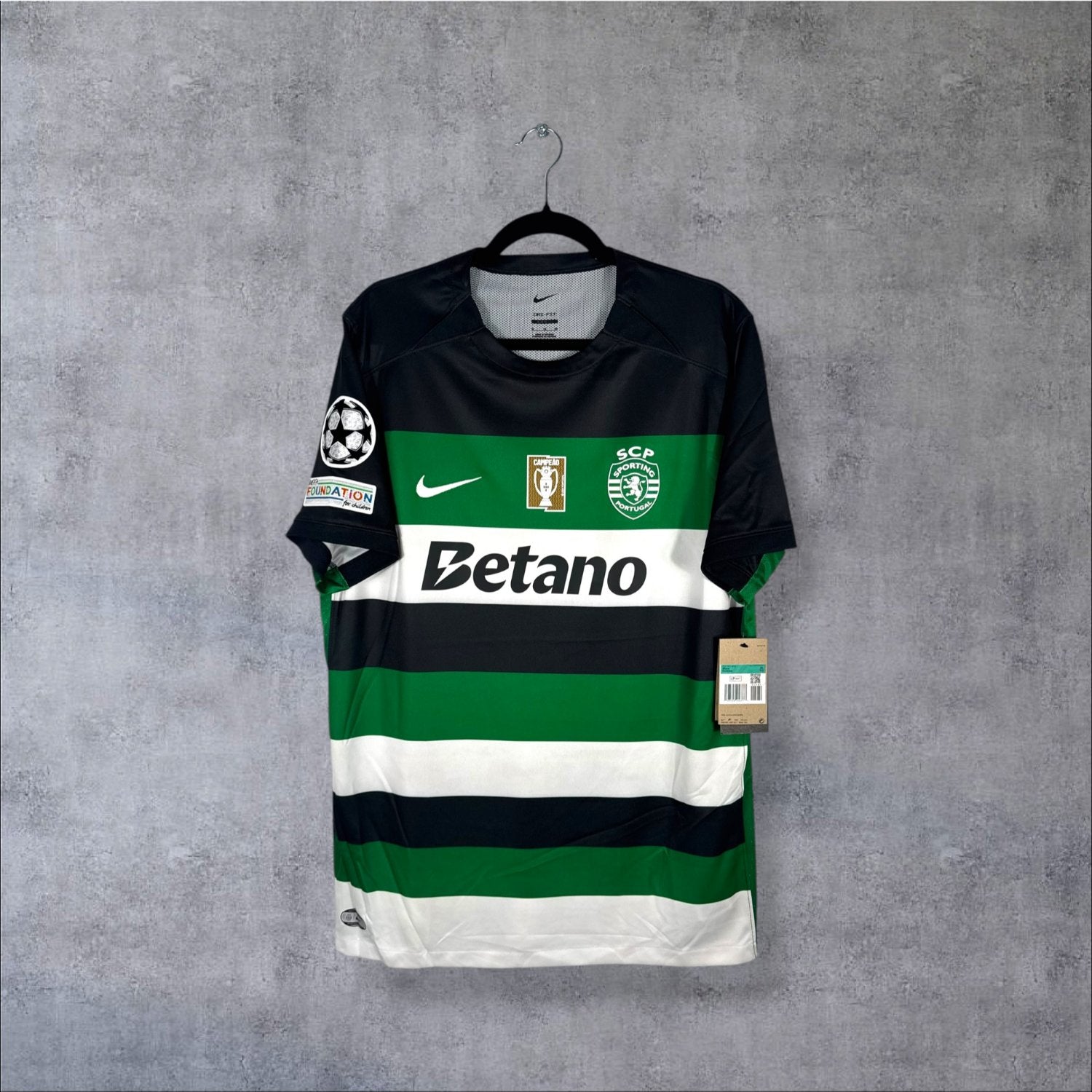 Maillot authentique Sporting CP 2024-2025 Domicile Nike vue de face