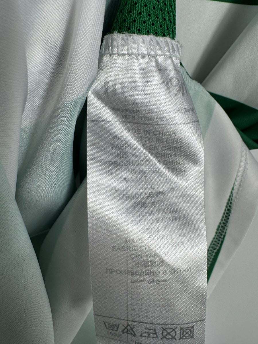 Étiquette de composition Macron, maillot domicile Sporting CP 2015-2016