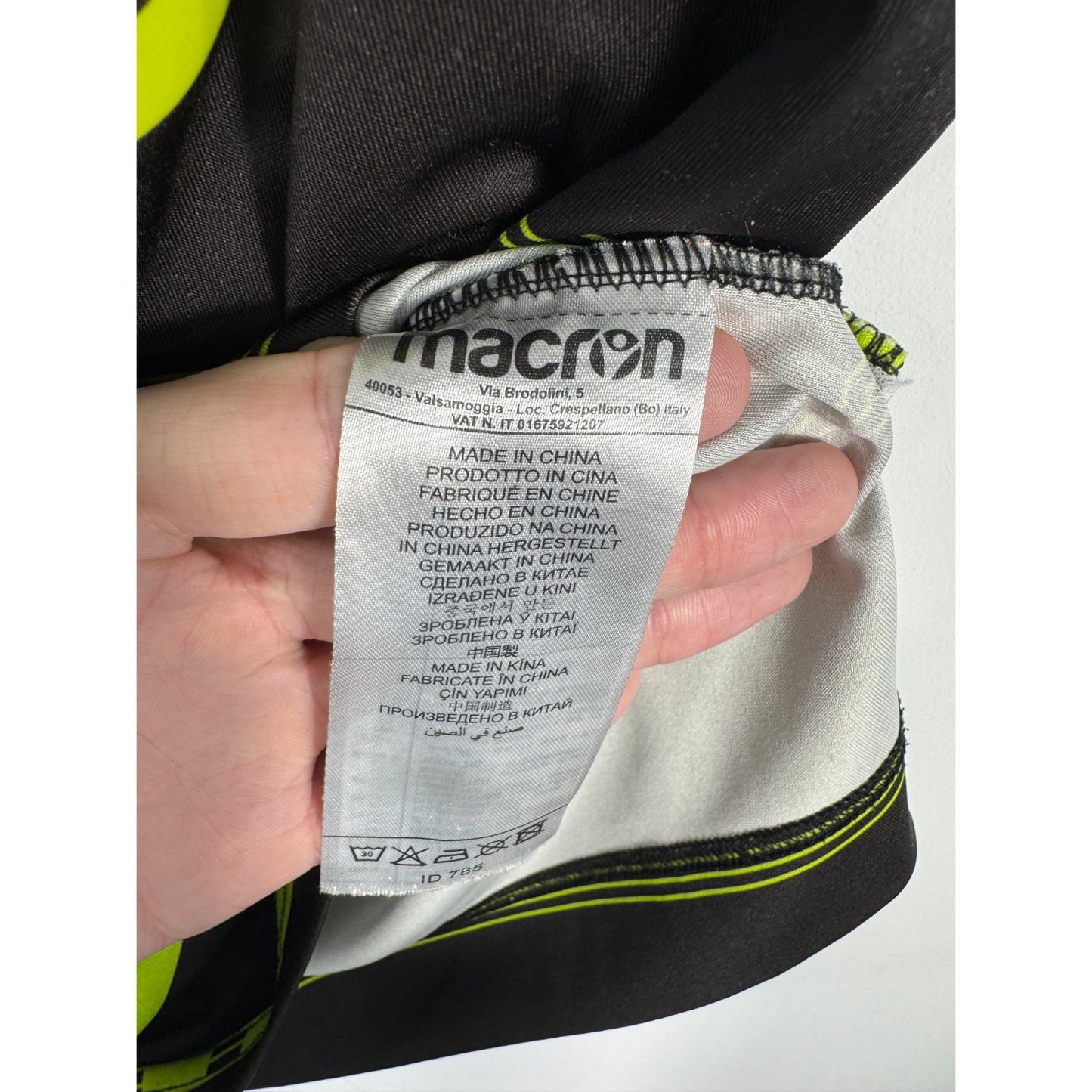 Étiquette d'authenticité Macron prouvant l'originalité du maillot