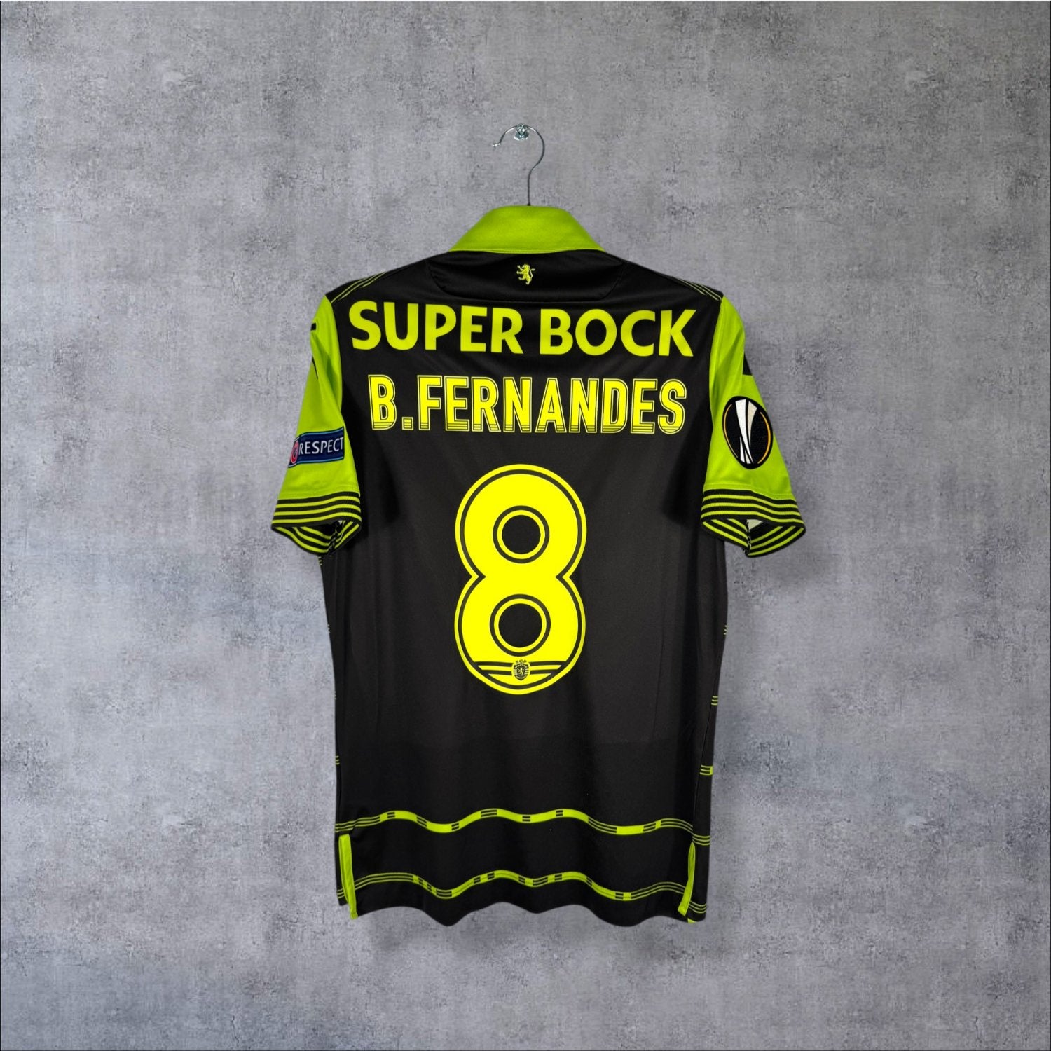 Flocage Bruno Fernandes numéro 8 sur maillot Sporting CP 2017-2018 Extérieur