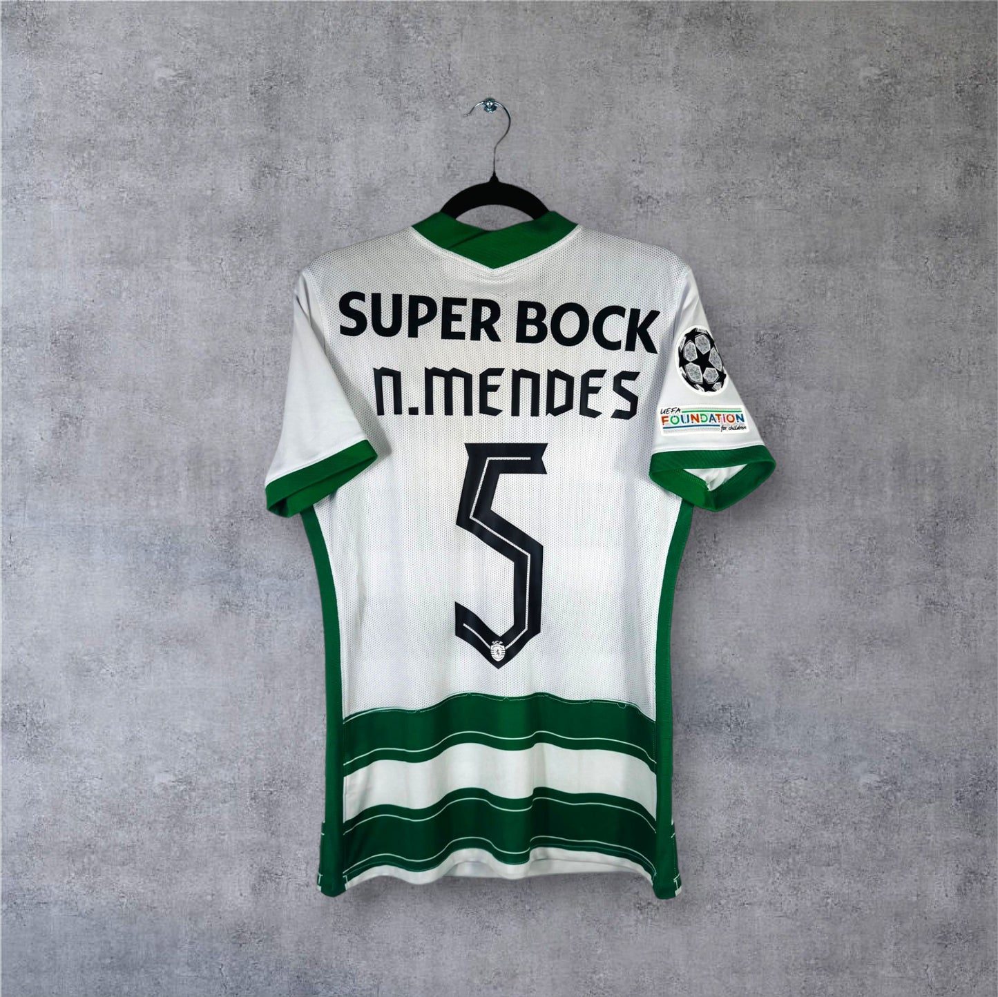 Flocage Nuno Mendes numéro 5 sur maillot Sporting CP 2021-2022