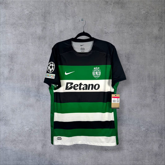 Maillot Sporting CP 2024-2025 domicile vu de face