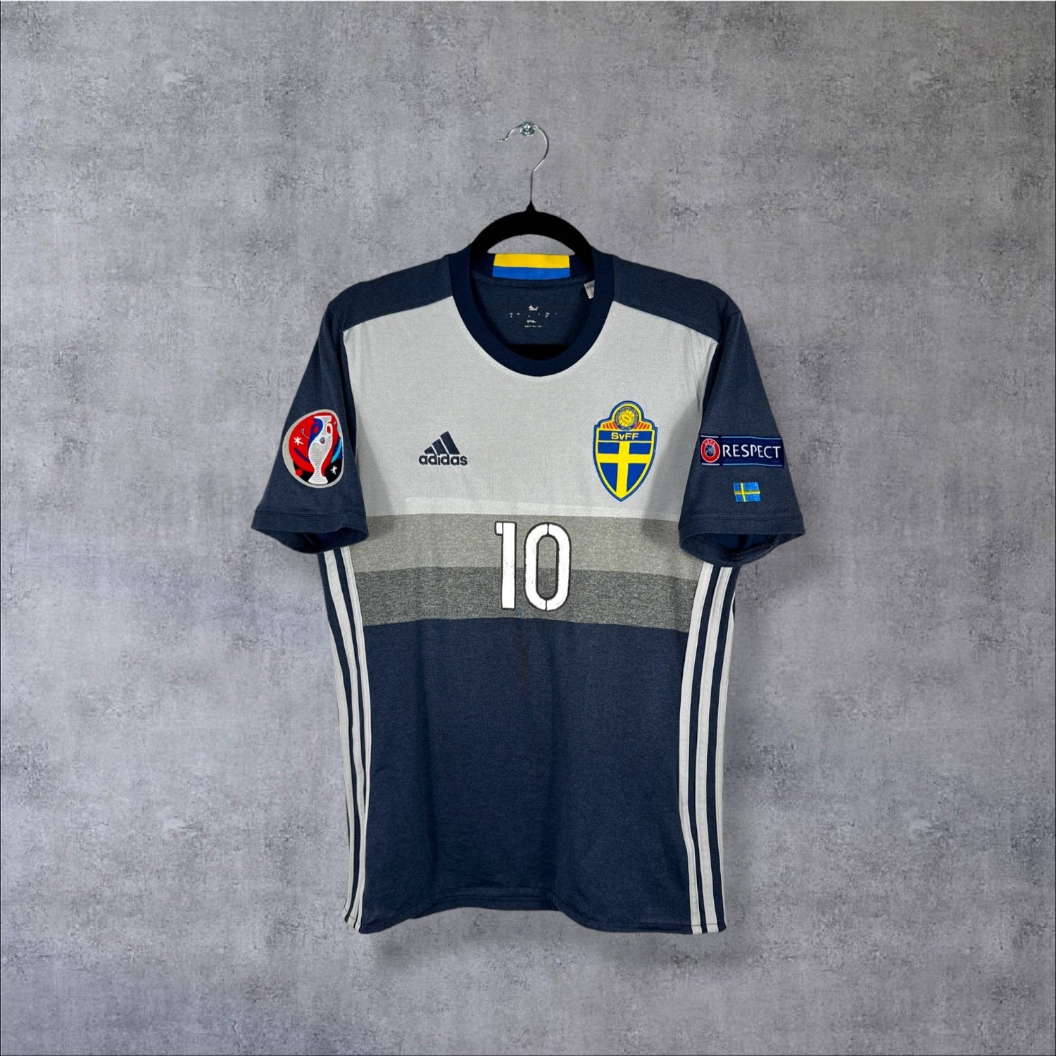 Maillot authentique Suède 2016 Extérieur Adidas bleu marine vue de face taille S