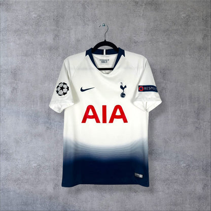 Face du maillot Tottenham 2018-2019 domicile Nike blanc avec sponsor AIA et dégradé navy