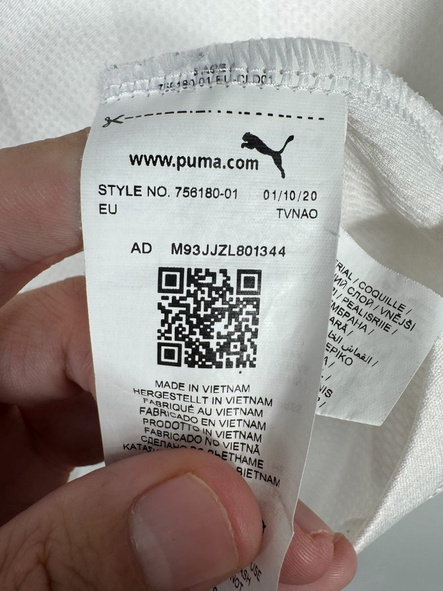 Étiquette intérieure Puma style 756180-01 avec QR code, maillot Valencia CF 2019-2020