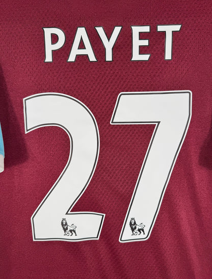 Détail de la typographie du flocage sur le numéro 27 de Dimitri Payet
