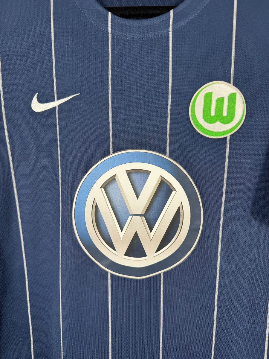 Écusson VfL Wolfsburg et logo Volkswagen, maillot third 2016-2017