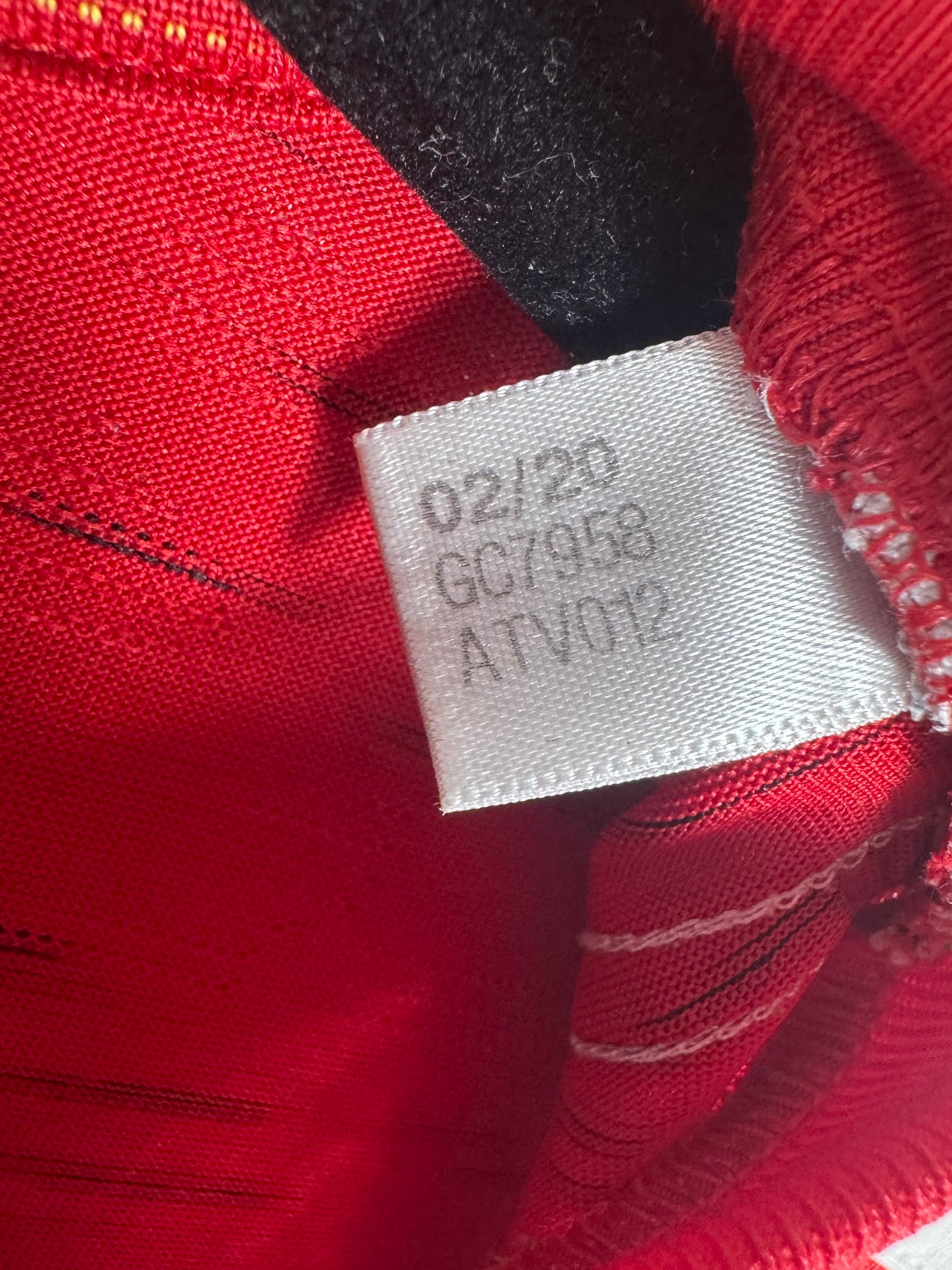 Étiquette d'authenticité officielle et code produit certifié - Maillot Manchester United 2020-2021 Domicile Mata N°8